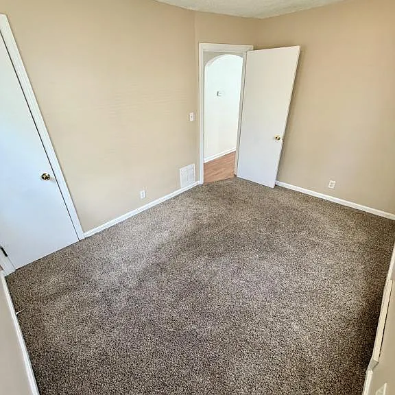 26 Meadowbrook Ave — Photo 6