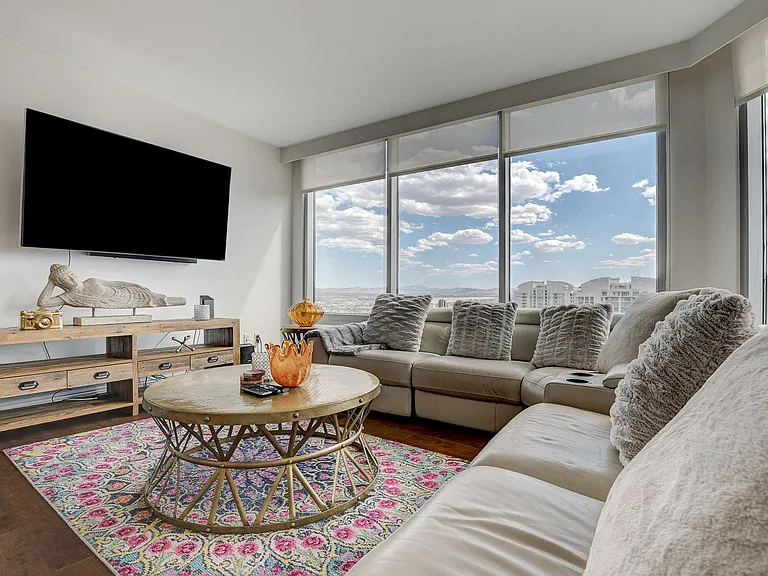 222 Karen Ave #4101 — Photo 3