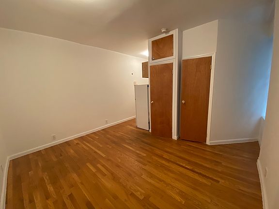 3rd image of 179 Prince St APT 3