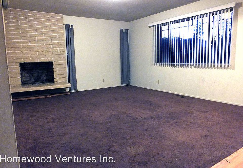 1st image of 5590 Clovercrest Dr APT 1