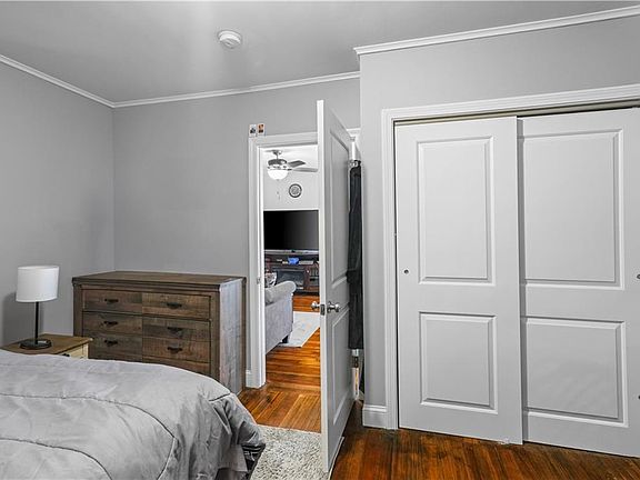 5th image of 177 Logee St