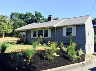 61 Hopkins St, Wakefield, MA 01880