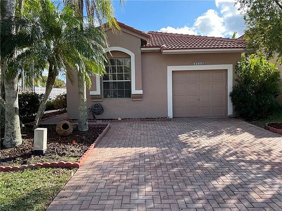 3rd image of 19248 NW 14th St