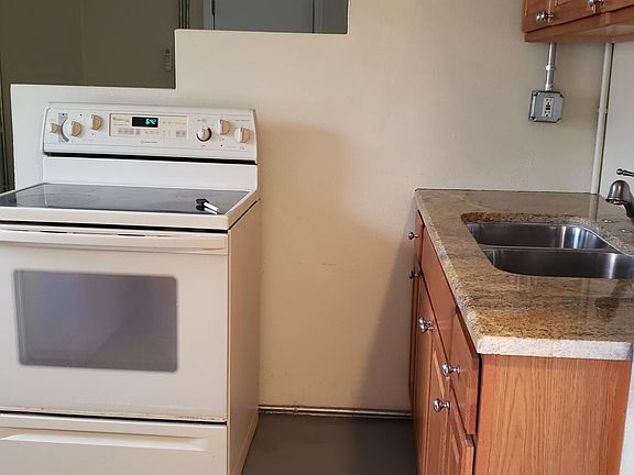4th image of 1136 16th St N
