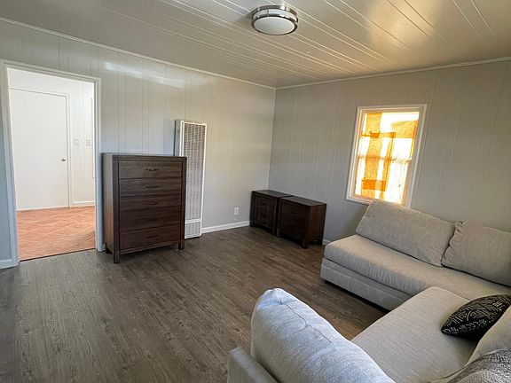2nd image of 410 Arleta Ave