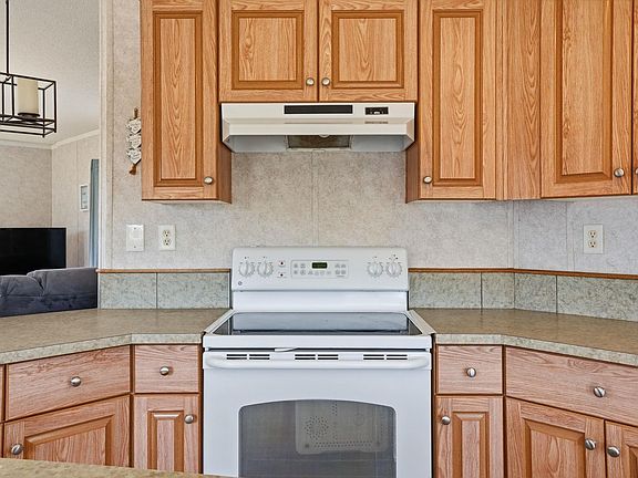 5th image of 234 Oak Wood Dr NW