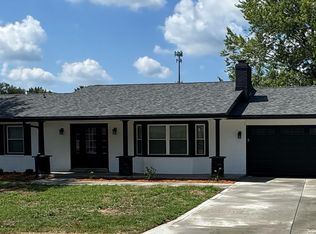 5612 Spring Lake Dr, Evansville, IN 47710