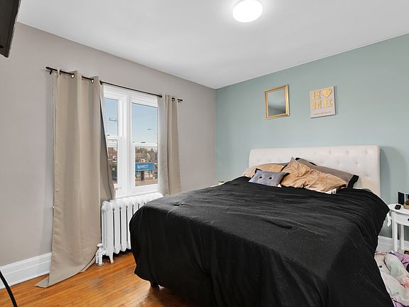 2nd image of 975 Parent Ave #1