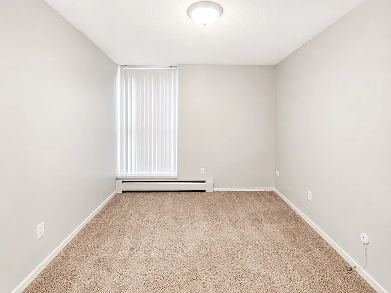 Lexington Hills Apartments — Photo 97