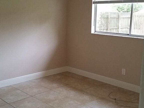 2nd image of 1311 SE 8th Ave APT B