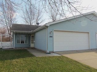 1801 W Ash St, Griffith, IN 46319