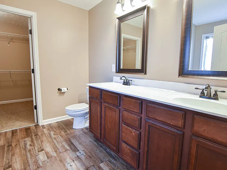 771 Sturdivant Dr — Photo 10