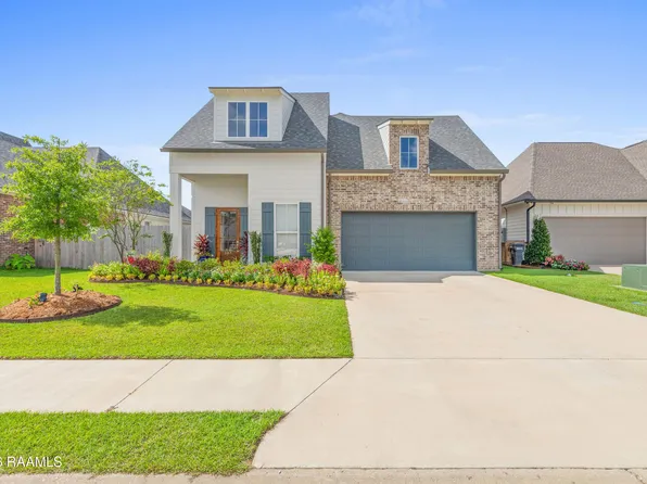 307 Queenstown Ave, Youngsville, LA 70592