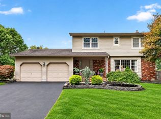 41 Wolfpack Rd, Hamilton, NJ 08619