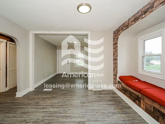 5-Dining Room