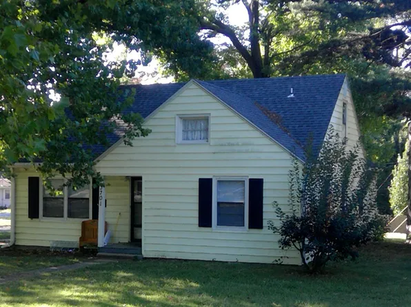 3701 SW 10th Ave, Topeka, KS 66604