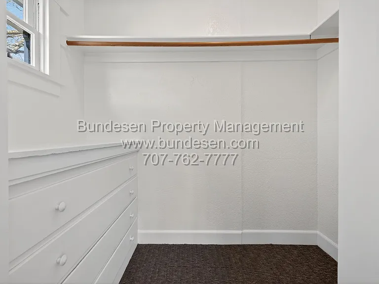 612 Petaluma Blvd S — Photo 18