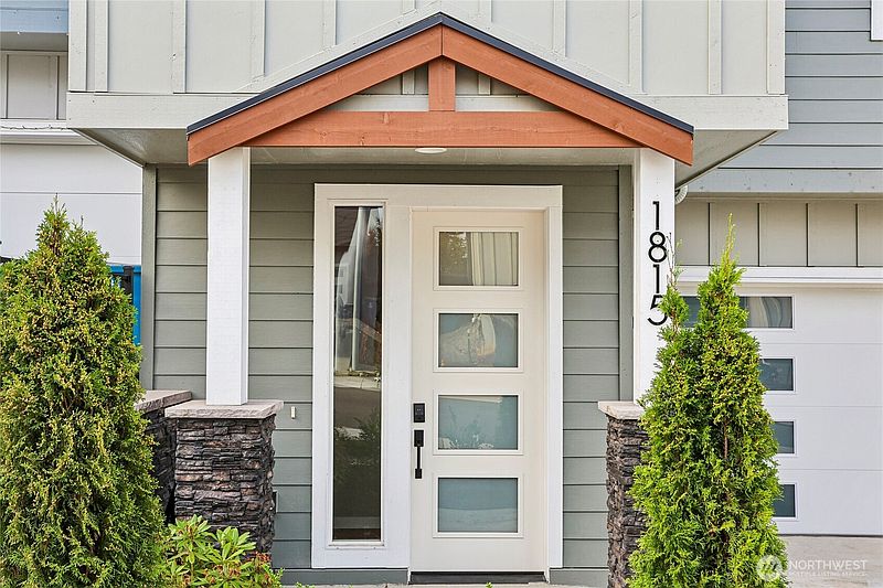 2nd image of 1815 25th Street #21