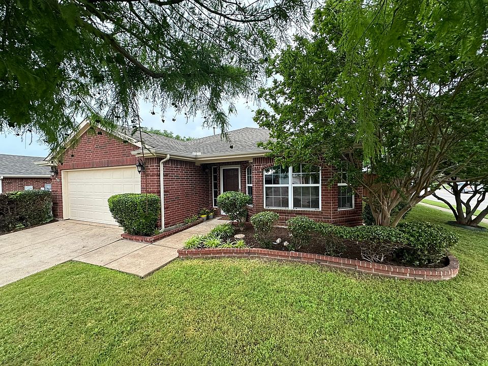 1st image of 3117 Eastwood Dr