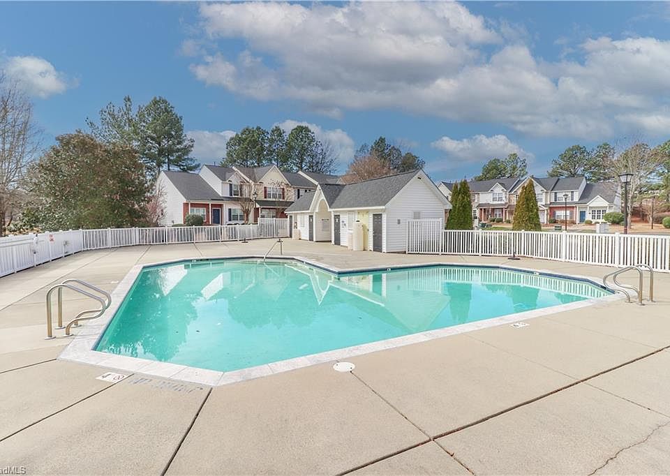 1st image of 131 Delargy Cir