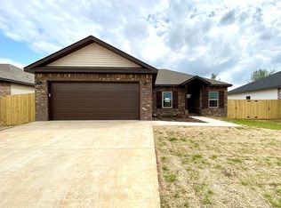 311 Williams Ct, Centerton, AR 72719