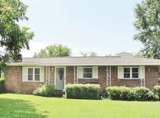 700 E Poplar St, Clarksville, AR 72830