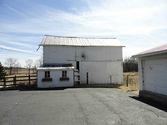 5th image of 53 Township Road 33 N