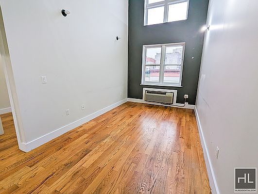 4th image of 516 W 162nd St #6B