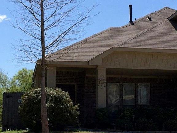 2nd image of 752 Hutchins Dr