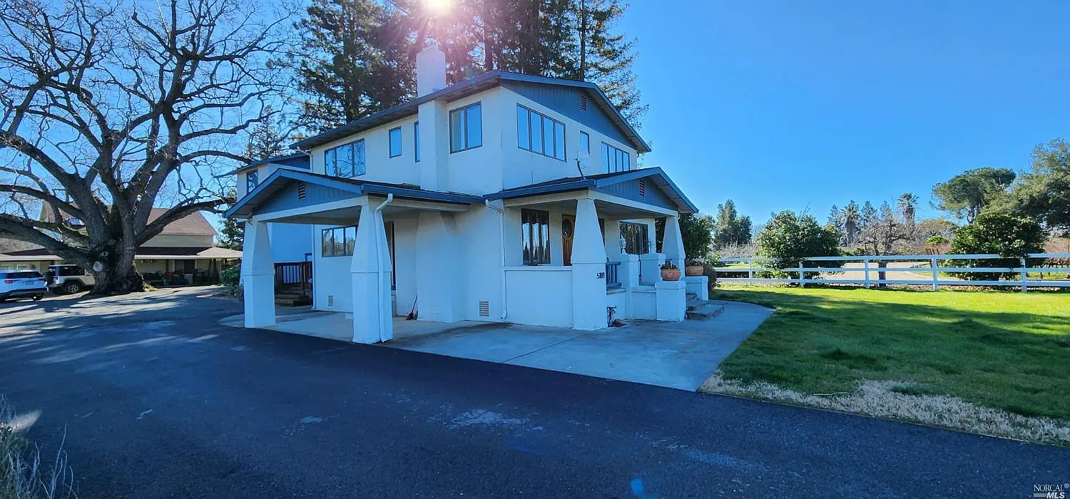 3 bed, 2100 sqft, $3,500 — Photo 1