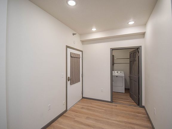 2nd image of 7446 S Louise Ave #101