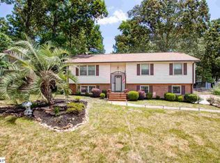 209 Gilder Creek Dr, Greenville, SC 29607