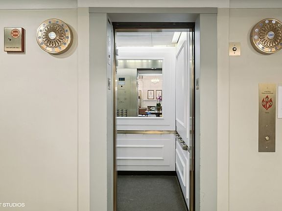 4th image of 3520 N Lake Shore Dr APT 4L