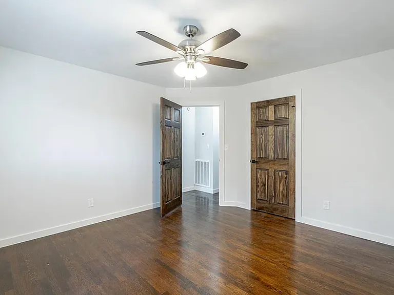 167 W Ridgewood Ave — Photo 5