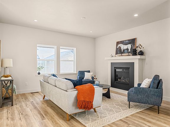 3rd image of 705 Xavier Rd