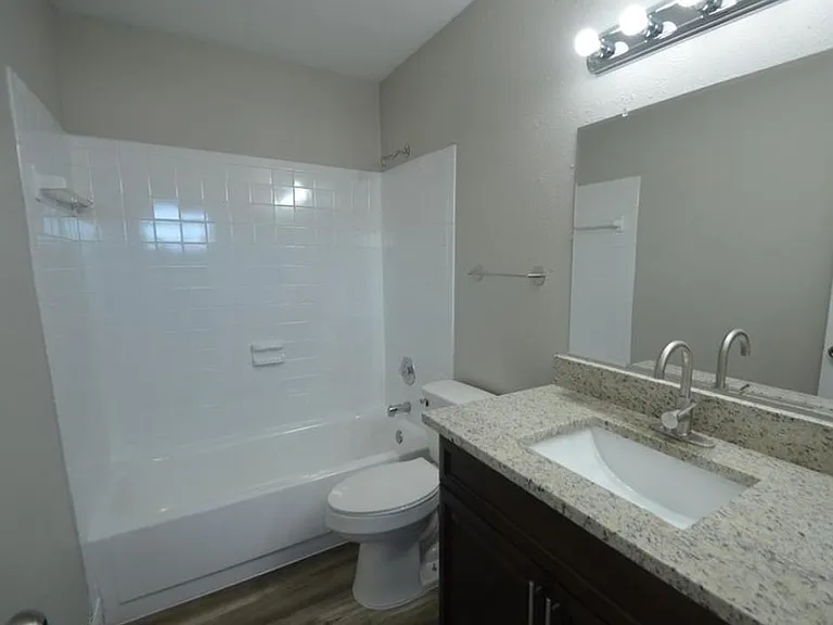 3922 Crayrich Cir #C — Photo 3