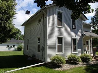 320 W Jackson St, Bellevue, MI 49021