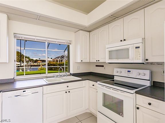 5th image of 2603 SW 32nd St