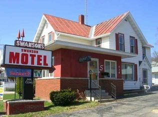 414 8th Ave, Baraboo, WI 53913