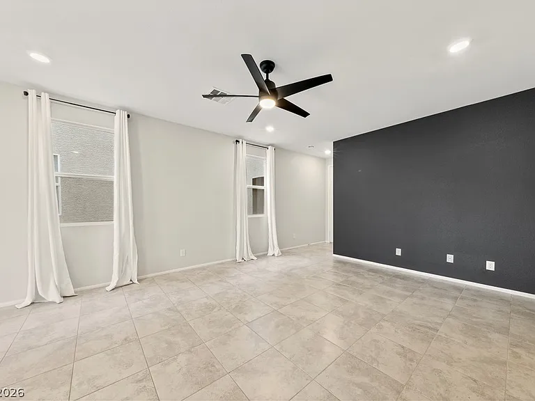 7960 Jaspence St — Photo 12