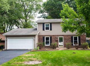109 Jeanette Pl, Mundelein, IL
