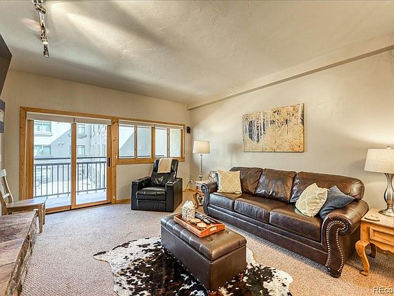 5th image of 645 S Park Avenue #303
