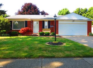 25166 Anchorage St, Harrison Township, MI 48045