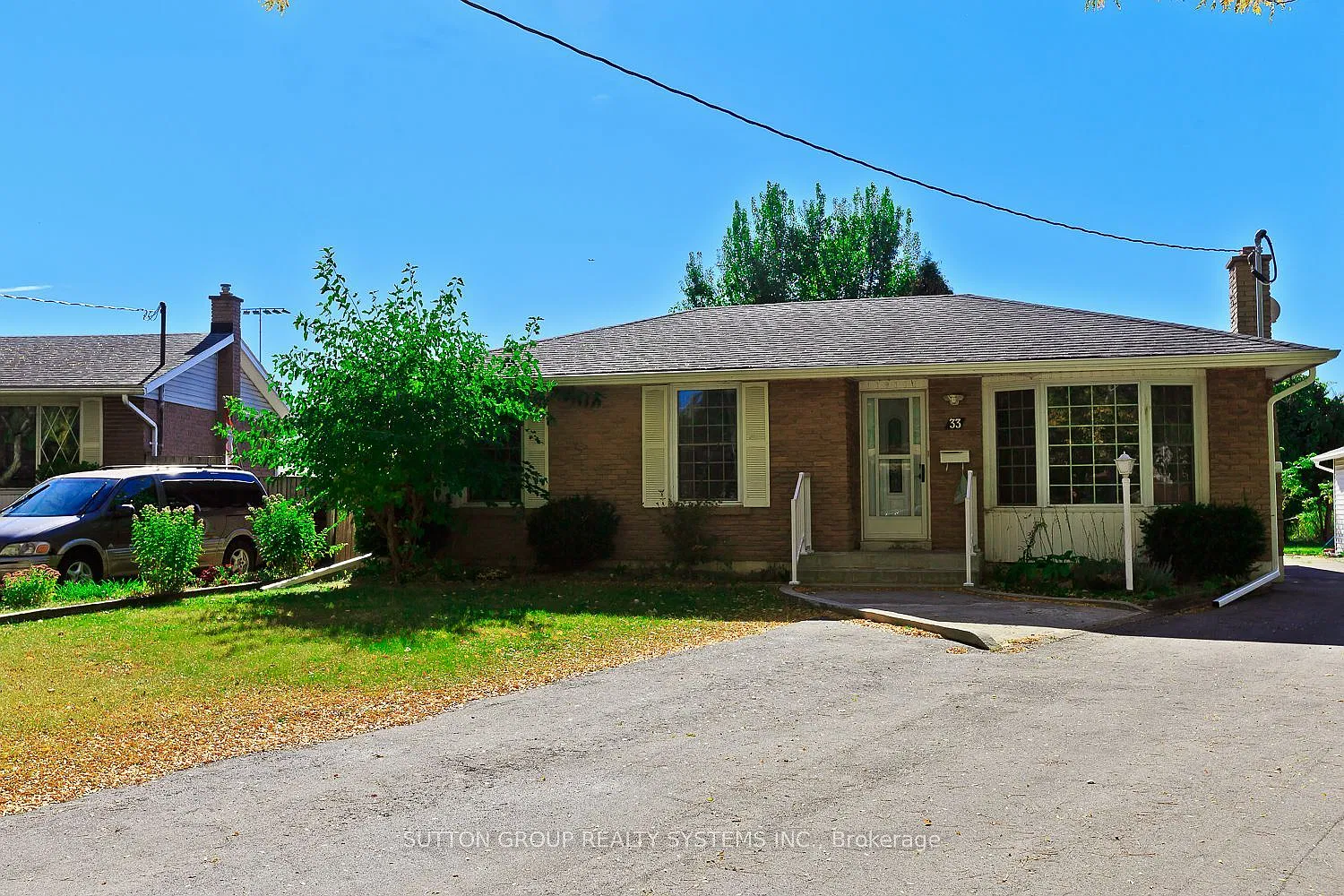3 bed, $2,200 — Photo 3