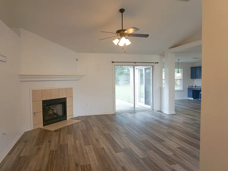 6333 Havenmist Ln — Photo 3