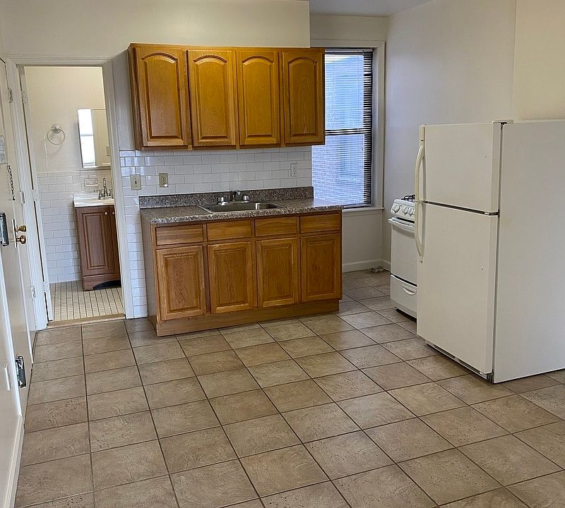 1st image of 77-33 164th St #2B