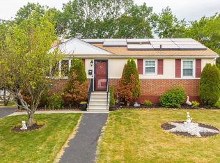 25 Appleby Rd, Salem, MA 01970