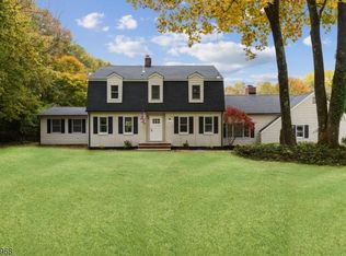246 Pequest Rd, Andover, NJ 07821