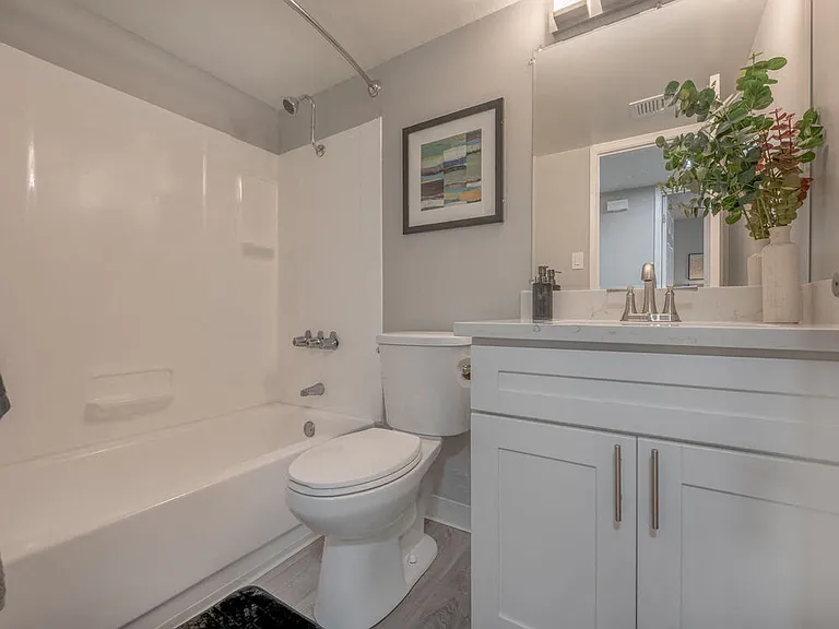 Danville Park Apartments — Photo 37