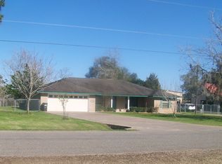7823 County Road 684, Sweeny, TX 77480